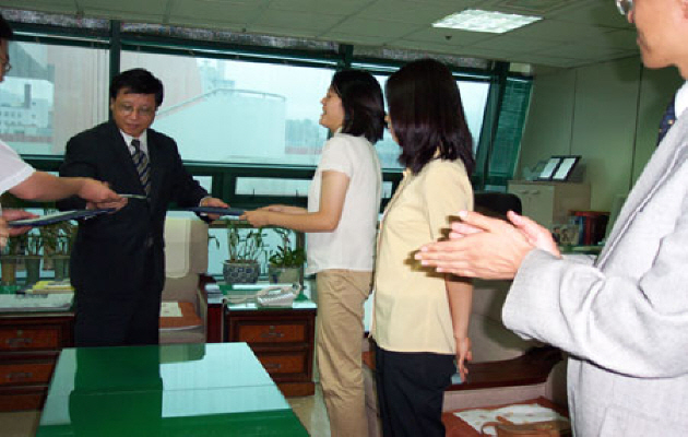 장학증서 및 장학금 수여(부산, 마산)